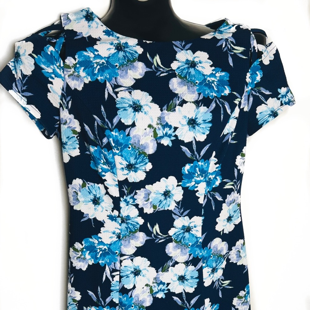 Alyx Navy and White Floral Mini Dress - Picture 4 of 9